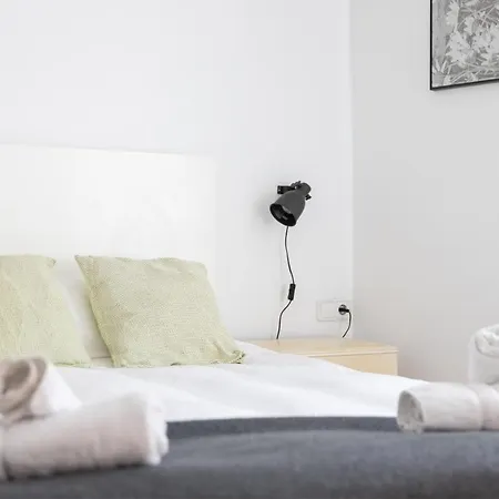 Housalia Lepant 3 Bedroom 300 Meters De Sagrada Familia