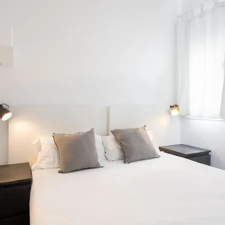Housalia Lepant 3 Bedroom 300 Meters De Sagrada Familia Apartment *