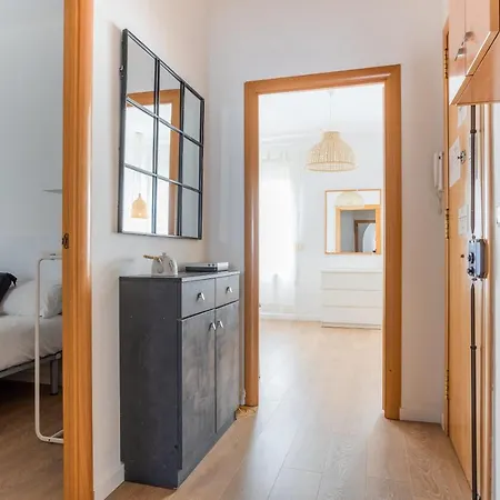 Housalia Lepant 3 Bedroom 300 Meters De Sagrada Familia Apartment *