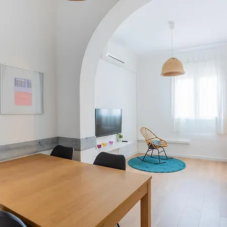 Housalia Lepant 3 Bedroom 300 Meters De Sagrada Familia *