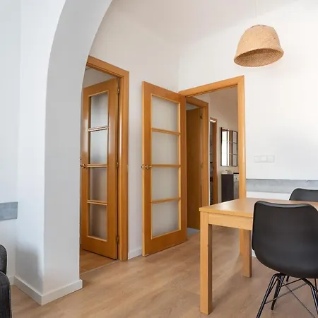 Housalia Lepant 3 Bedroom 300 Meters De Sagrada Familia Apartment *