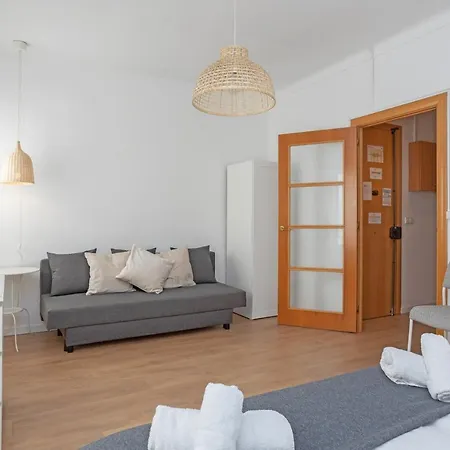 Apartment Housalia Lepant 3 Bedroom 300 Meters De Sagrada Familia