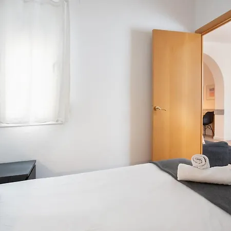 Housalia Lepant 3 Bedroom 300 Meters De Sagrada Familia *